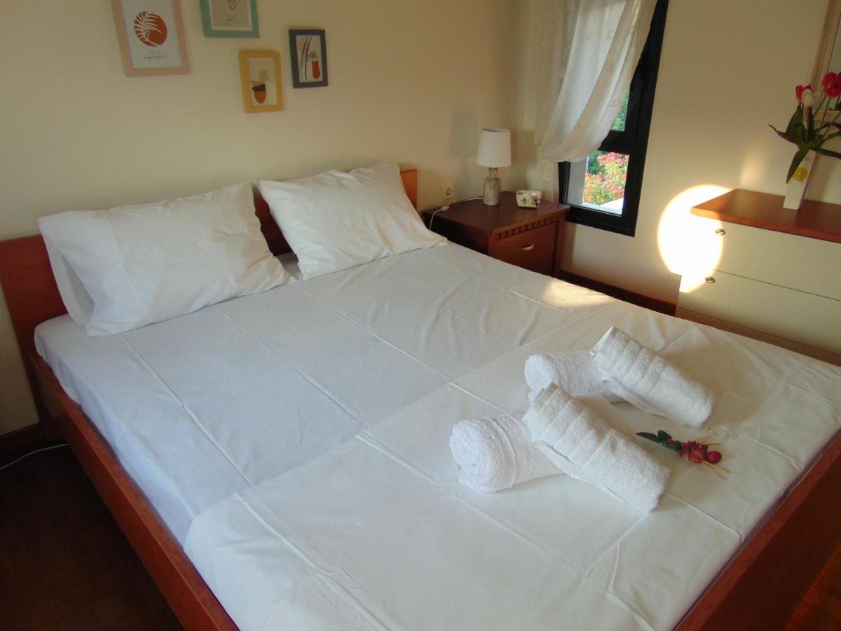 Crystal Bay Apartment Palaiontsiflikion Ngoại thất bức ảnh