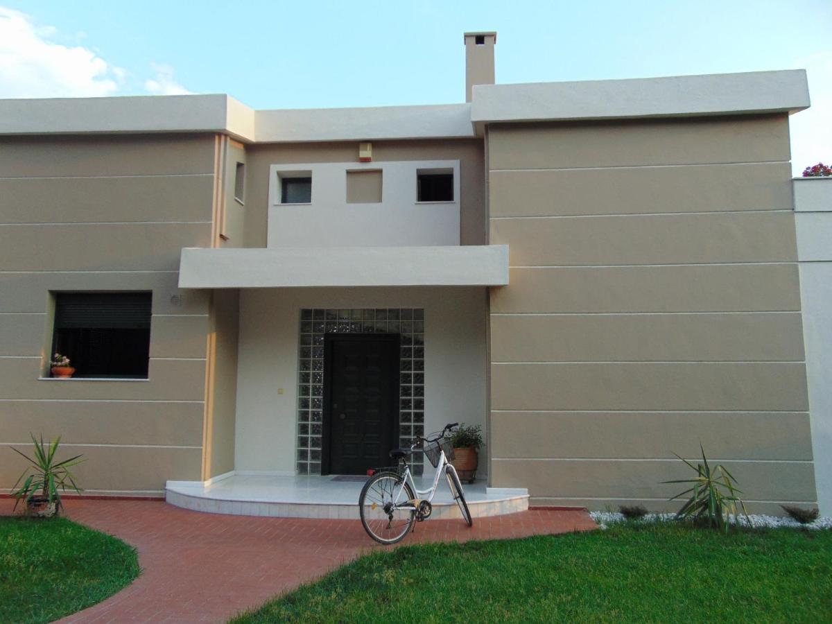 Crystal Bay Apartment Palaiontsiflikion Ngoại thất bức ảnh