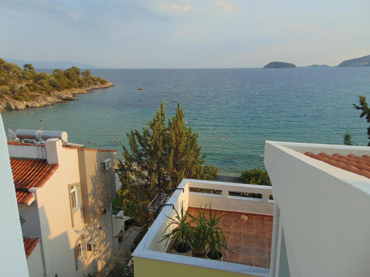 Crystal Bay Apartment Palaiontsiflikion Ngoại thất bức ảnh
