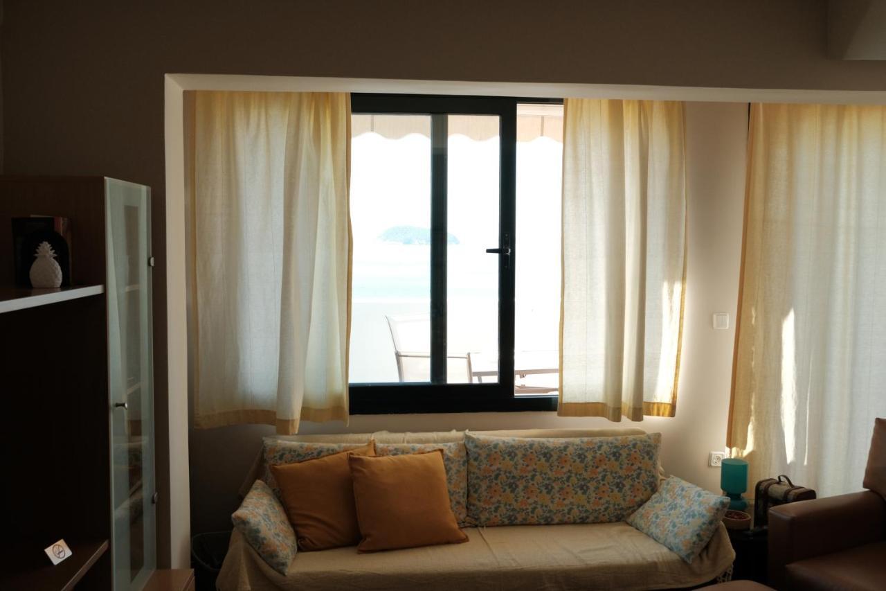 Crystal Bay Apartment Palaiontsiflikion Ngoại thất bức ảnh